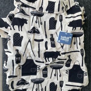 size xl, dog shirt, cookout style.